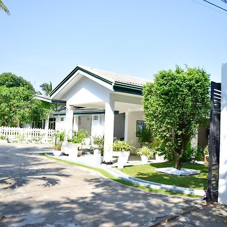 The Bamboo Tree Transit Hotel Katunayaka Eksteriør bilde